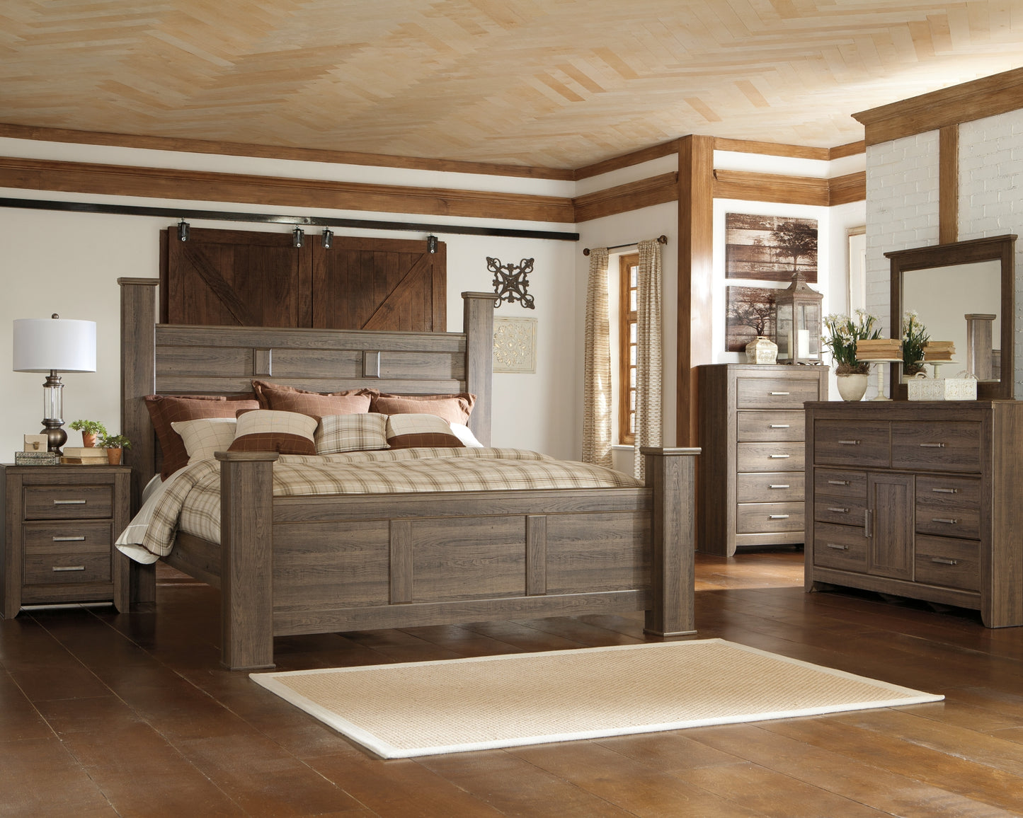 Juararo Poster Bed