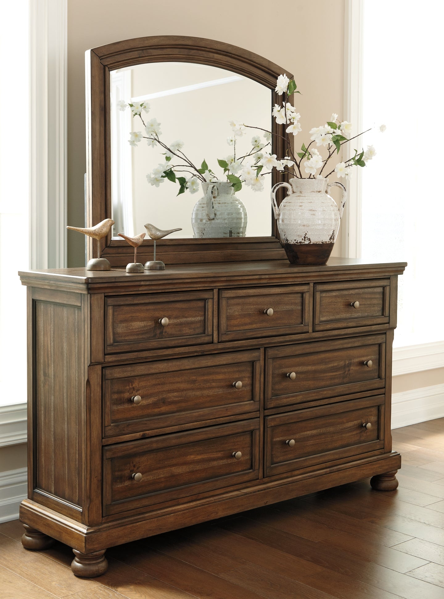 Flynnter Panel Bed With 2 Storage Drawers With Mirrored Dresser