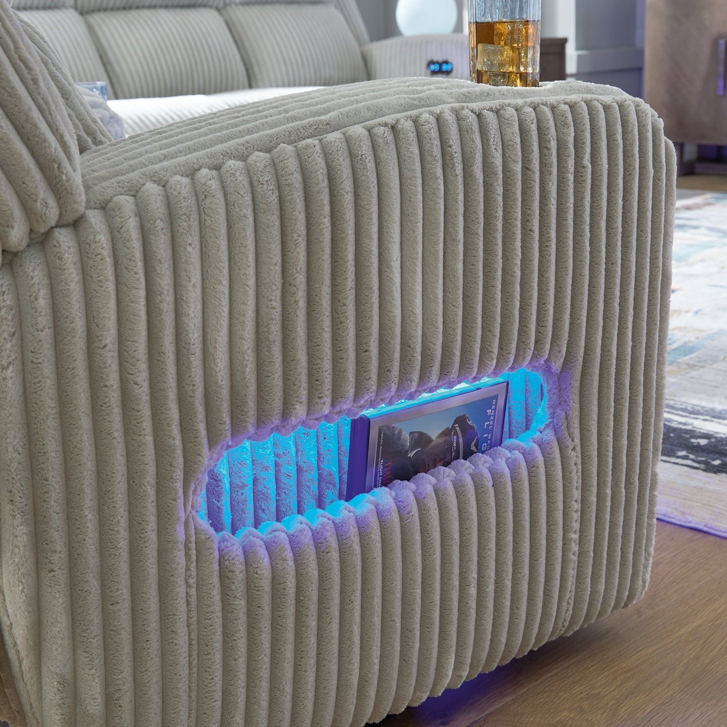Forest Lake Pwr Rec Sofa With Adj Headrest