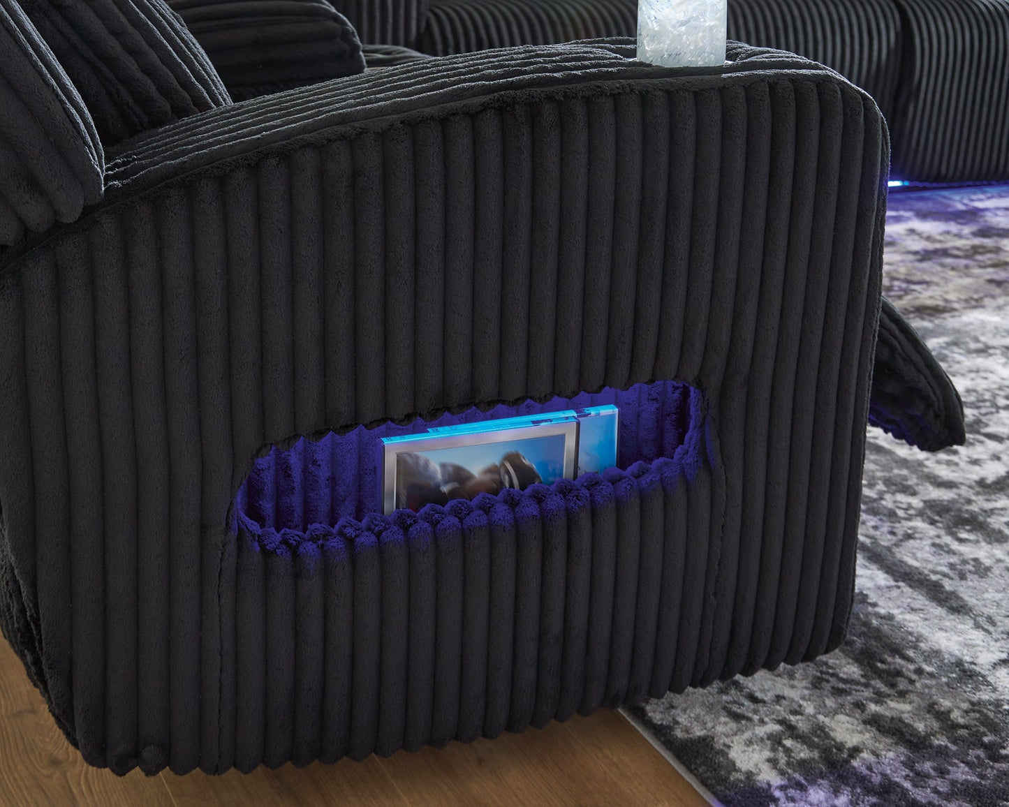 Forest Lake Pwr Rec Sofa With Adj Headrest