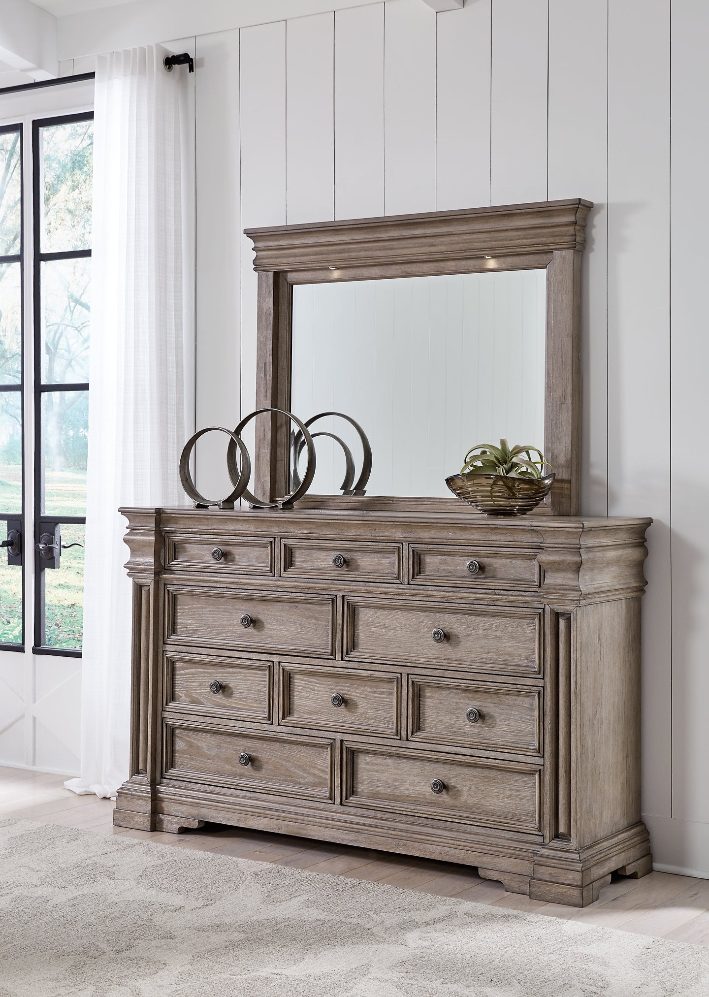 Blairhurst King Panel Bed with Mirrored Dresser and Chest