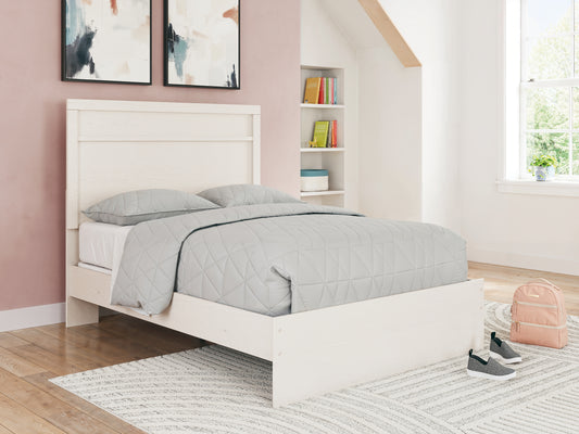 Stelsie  Panel Bed