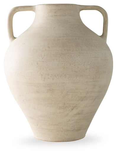 Justy Vase