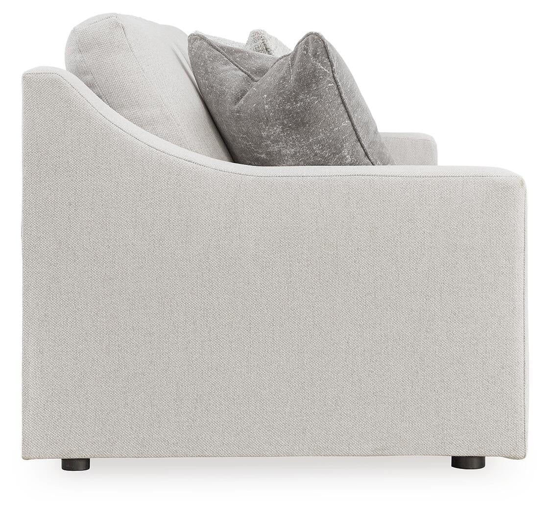 Maitelynn Sofa