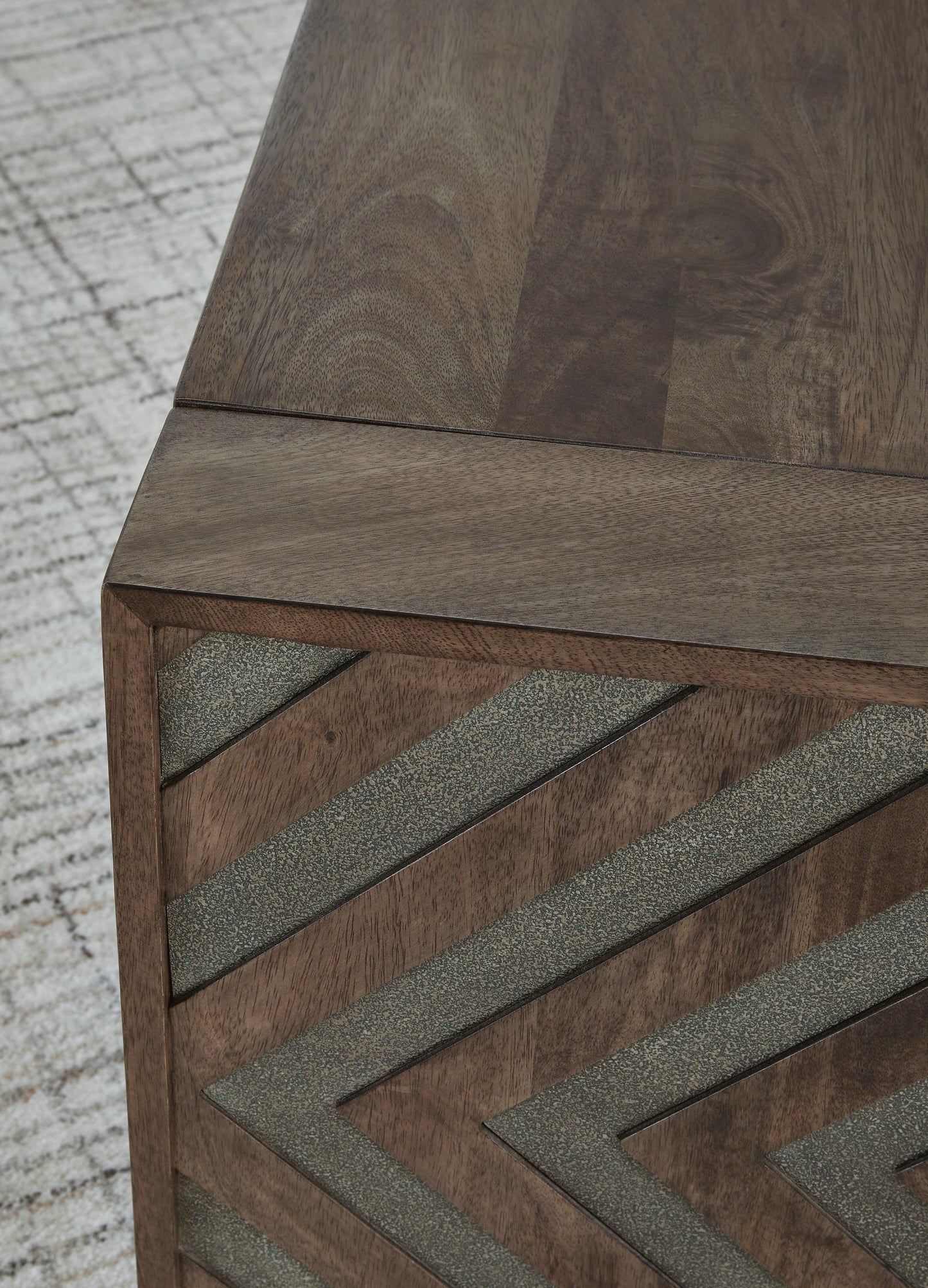 Dreggan Rectangular Cocktail Table