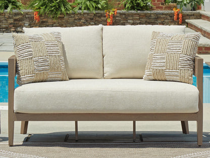 Serene Bay Loveseat w/Cushion