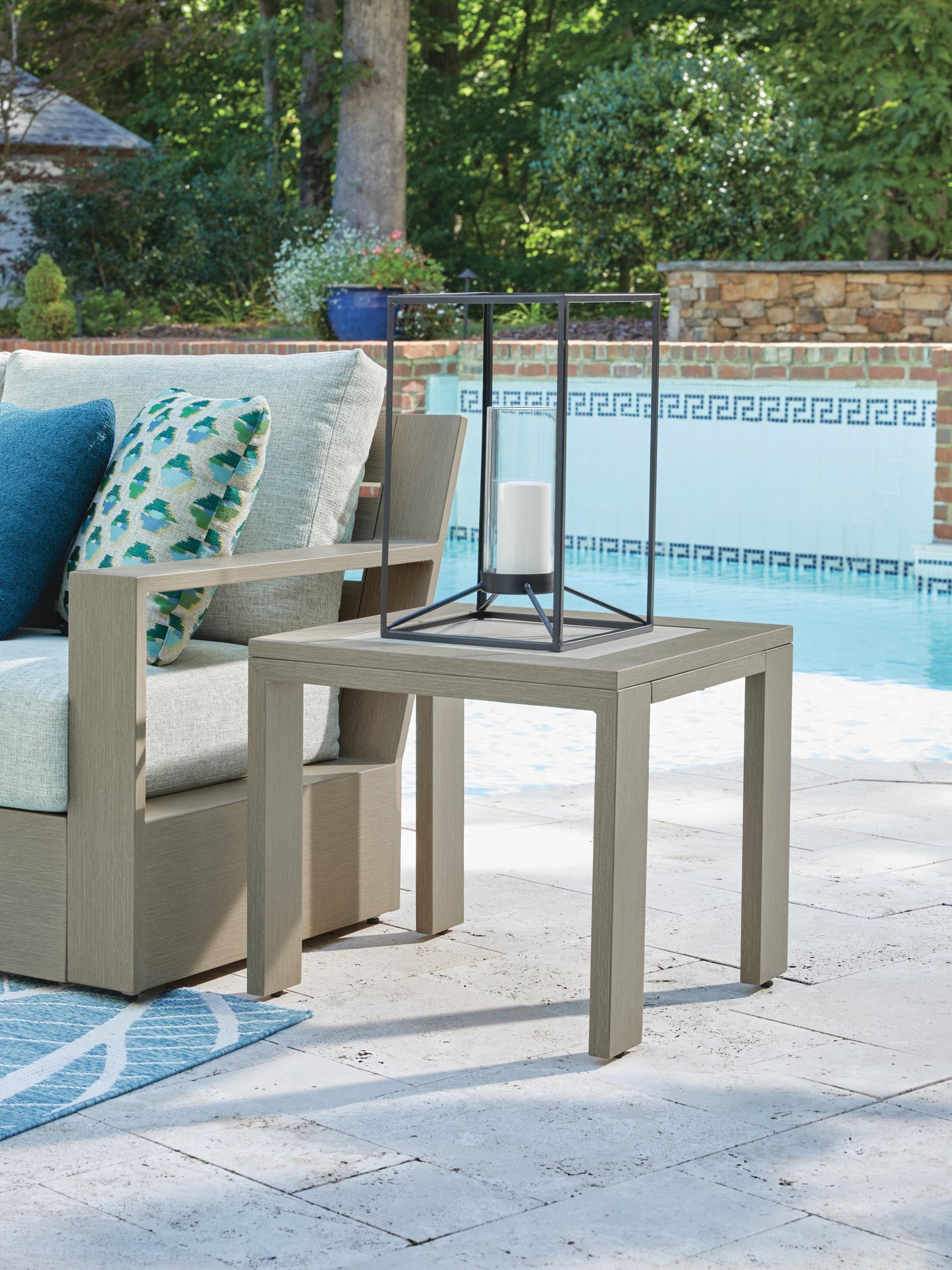 Kimpton Isle Square End Table