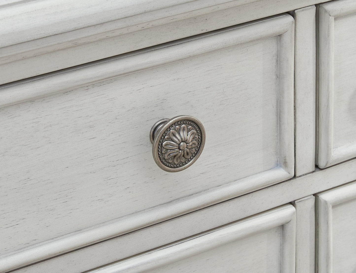Montelaine Dining Room Server