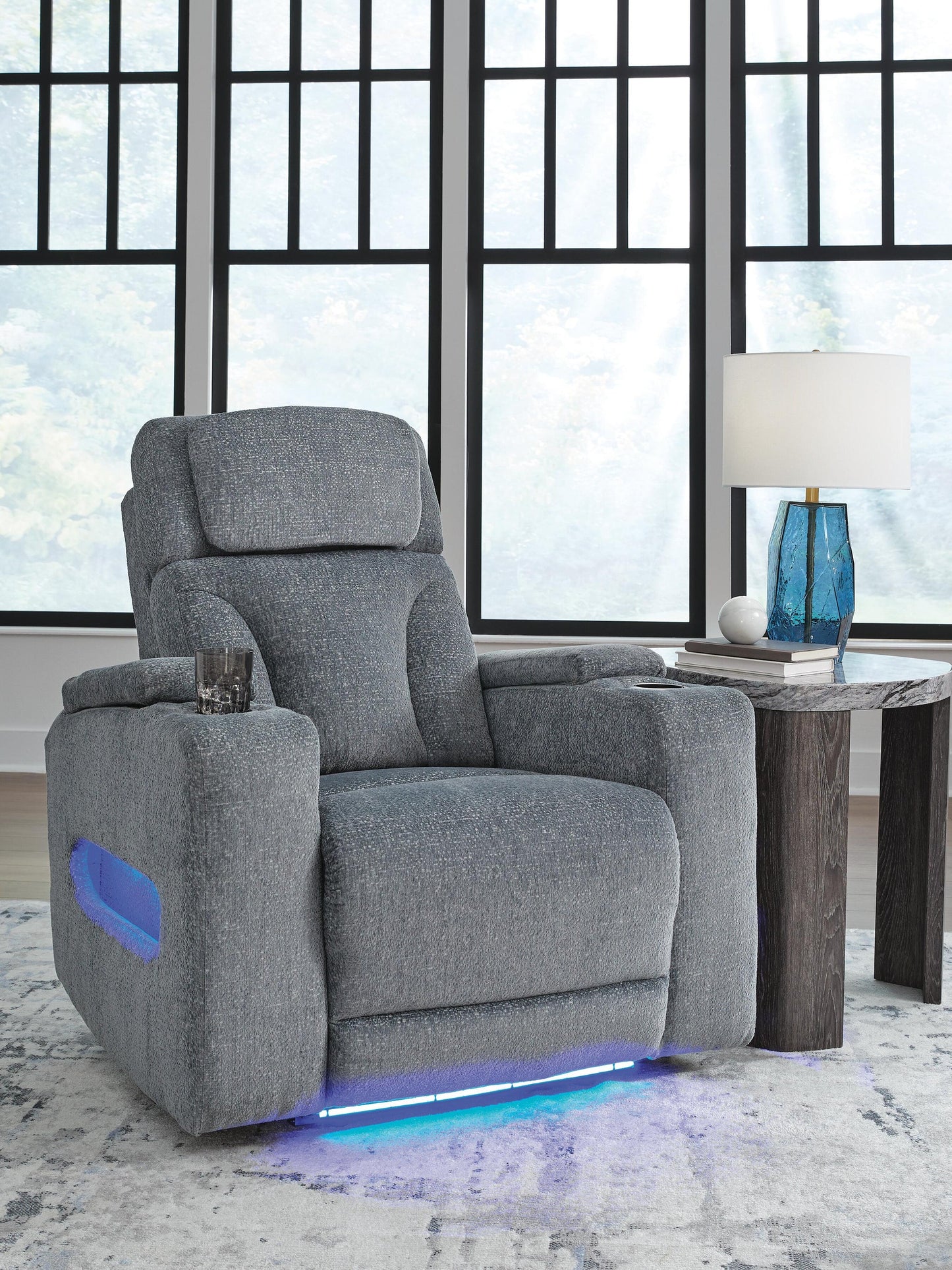 Studio Cave PWR Recliner/ADJ Headrest