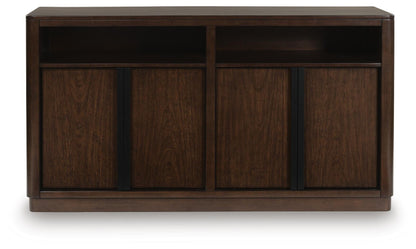 Dilenno Dining Room Server