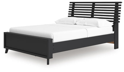 Danziar Full Slat Panel Bed