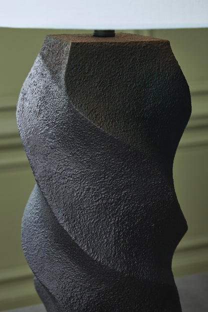Amillion Poly Table Lamp (1/CN)