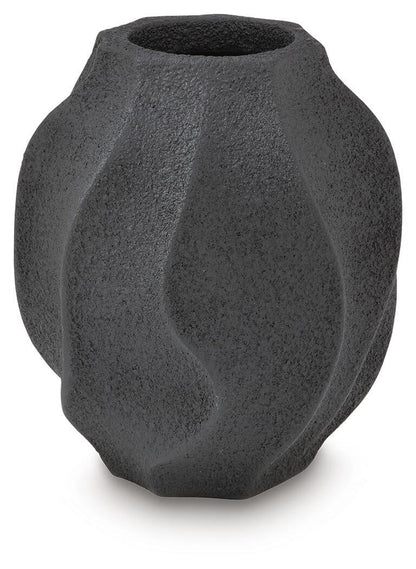 Judworth Vase