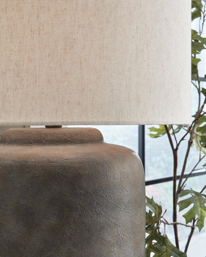 Zandophen Metal Table Lamp (1/CN)