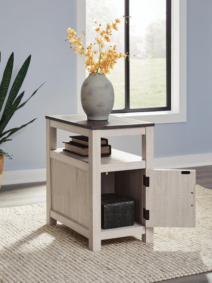 Fendenmore Chair Side End Table