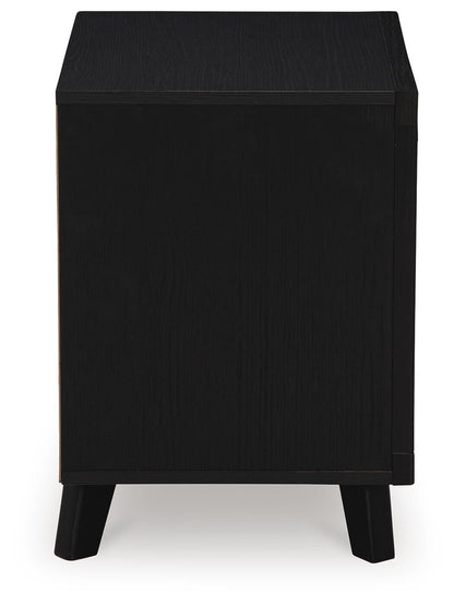 Danziar Queen Panel Bed, Dresser, Mirror and Nightstand