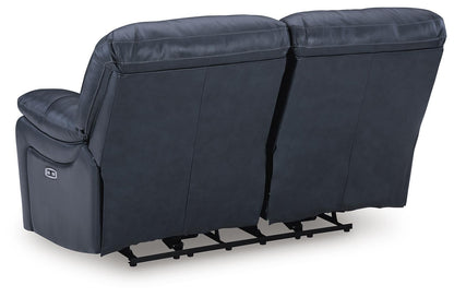 Leesworth Sofa, Loveseat and Recliner