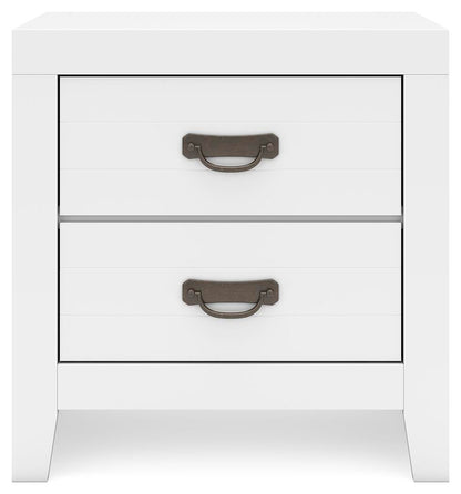 Binterglen King Panel Bed with Mirrored Dresser and Nightstand