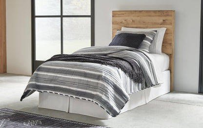Hyanna Twin Panel Headboard, Dresser and Mirror