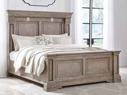 Blairhurst King Panel Bed with Mirrored Dresser and Nightstand