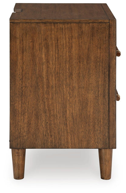 Lyncott King Upholstered Bed with Mirrored Dresser and Nightstand