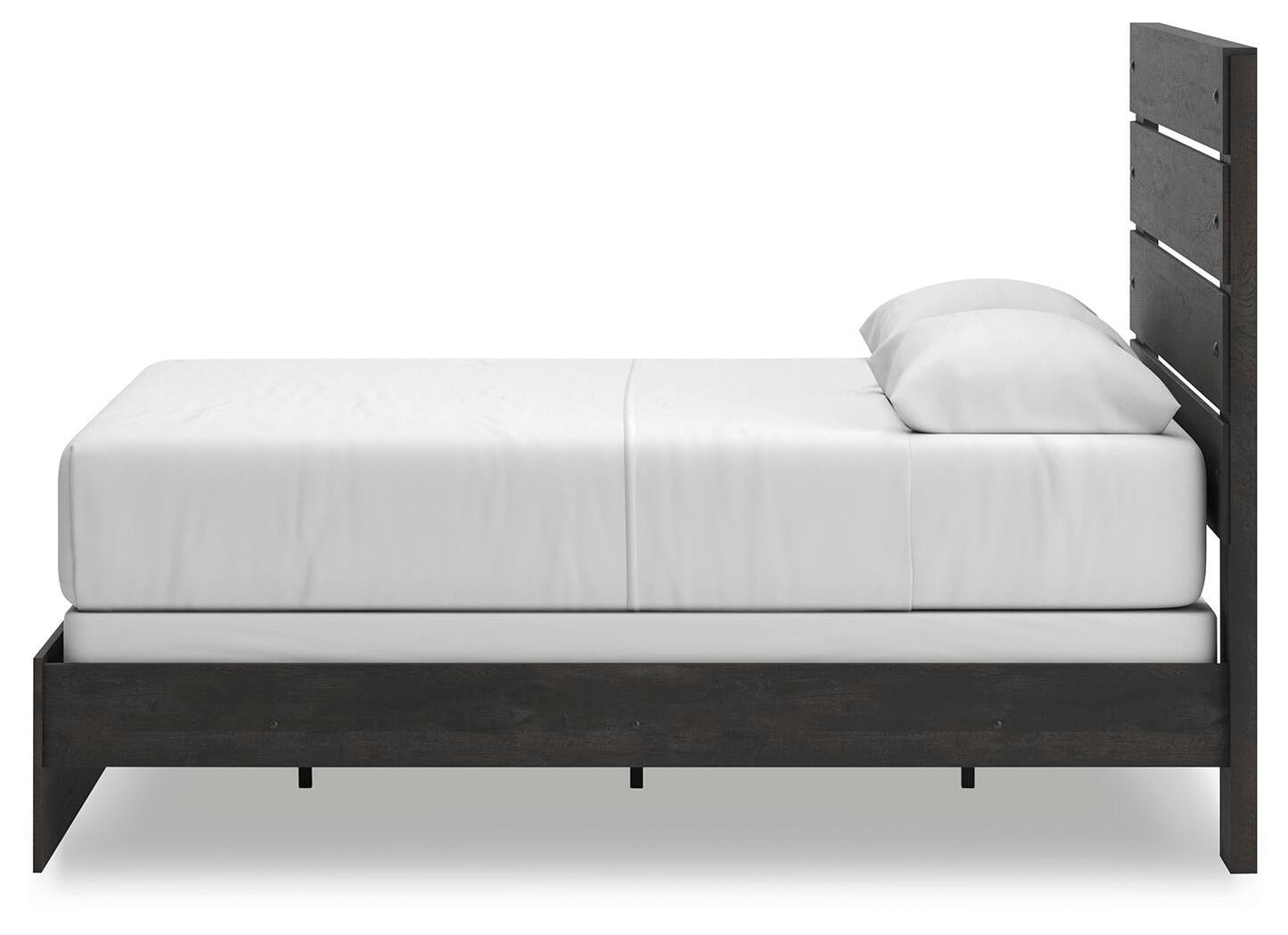 Delmorta Queen Panel Bed, Dresser and Mirror