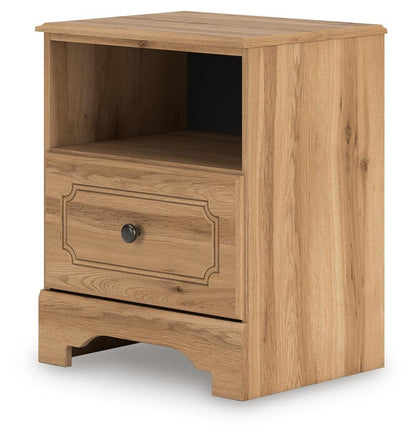 Galletyn Queen Panel Bed with Mirrored Dresser and Nightstand