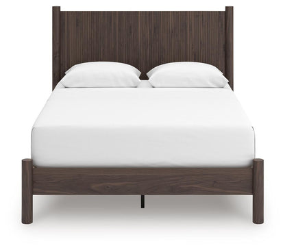 Cadmori Queen Panel Platform Bed, Dresser and Mirror