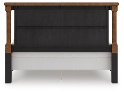 Chadworth King Poster Bed with Mirrored Dresser and Nightstand