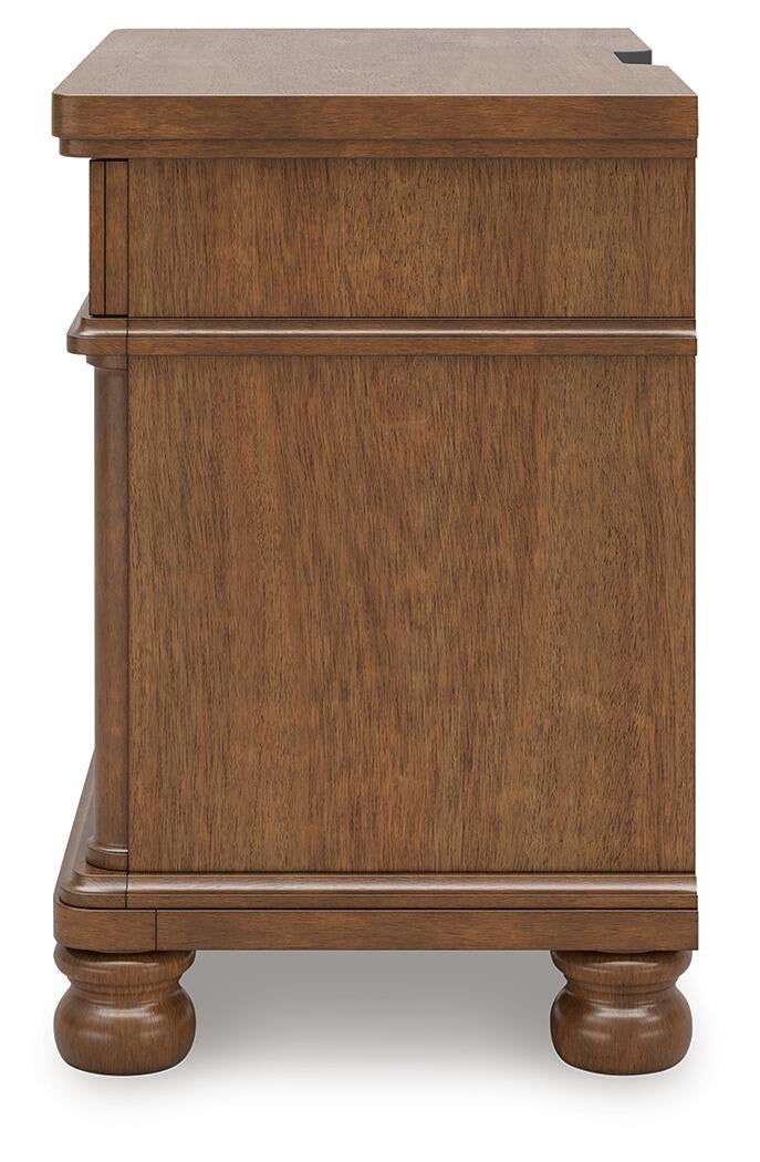Chadworth California King Poster Bed with Mirrored Dresser and Nightstand