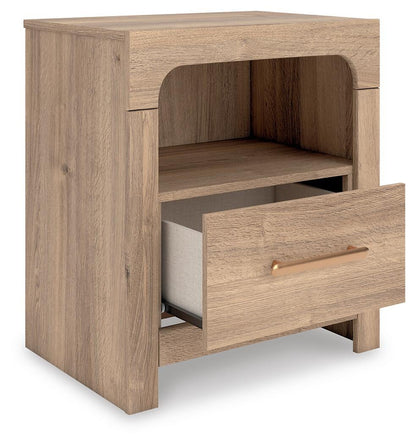 Hollymount Queen Upholstered Platform Bed, Dresser, Mirror and Nightstand