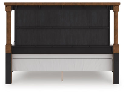Chadworth California King Poster Bed with Mirrored Dresser