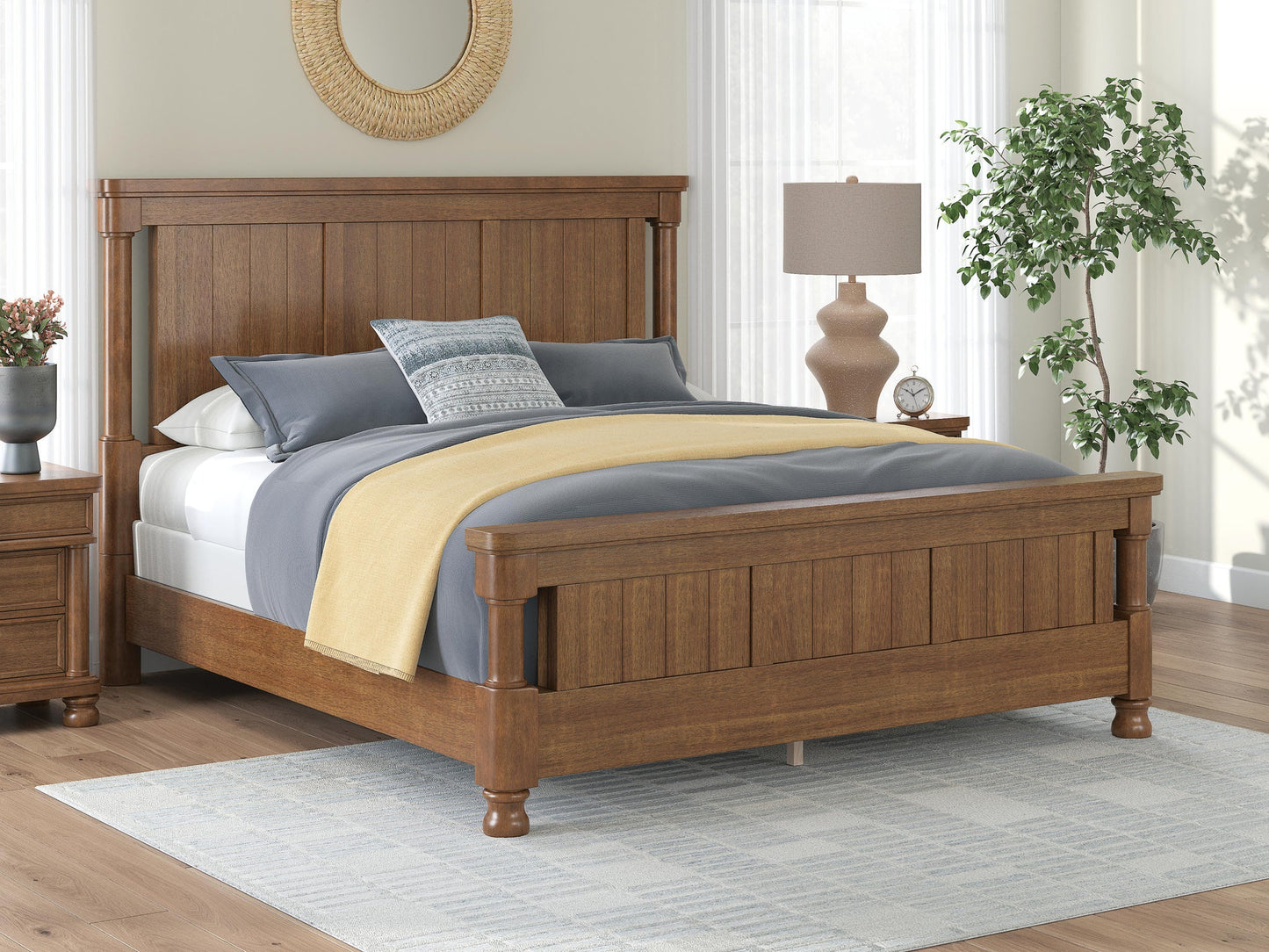 Chadworth California King Poster Bed with Mirrored Dresser