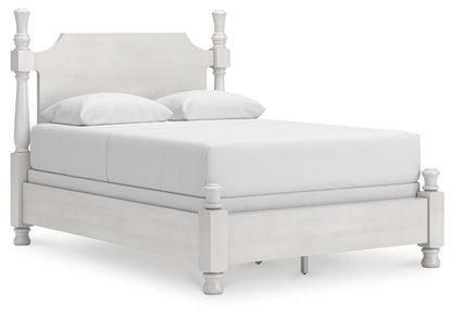 Chadworth Queen Poster Bed, Dresser and Mirror