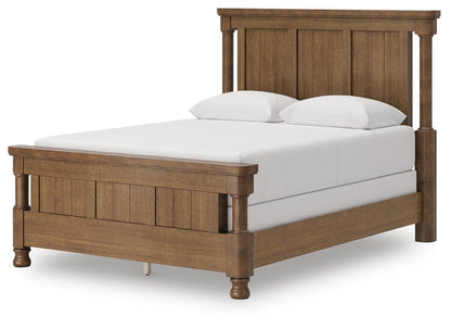 Chadworth Queen Poster Bed with Mirrored Dresser