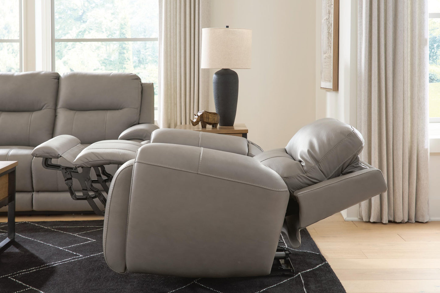 Real Moments PWR REC Sofa w/Audio Seating