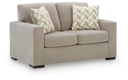 Bridgepoint Loveseat