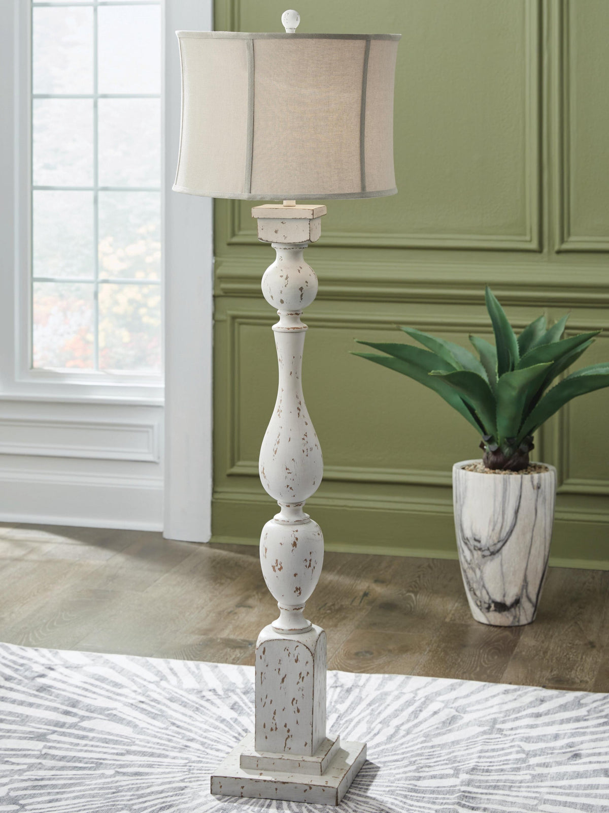 Madsbrook Poly Floor Lamp (1/CN)
