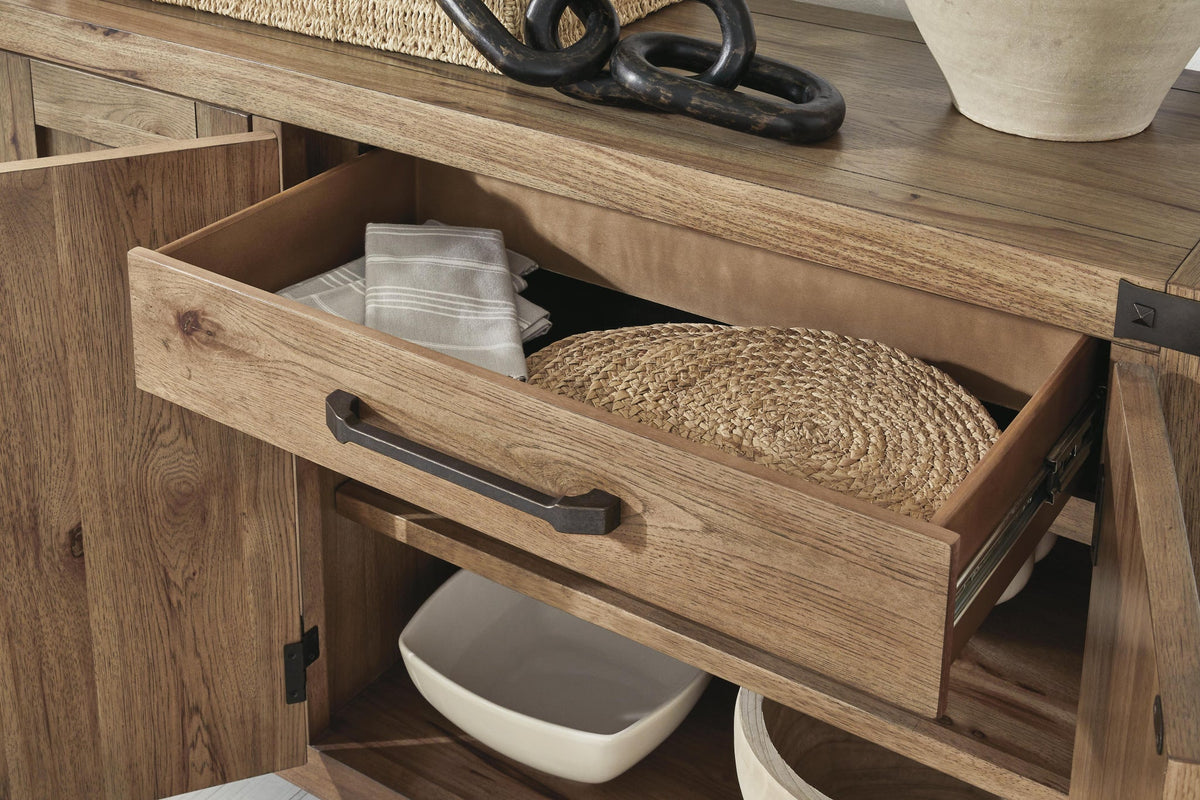 Ridgester Dining Room Server